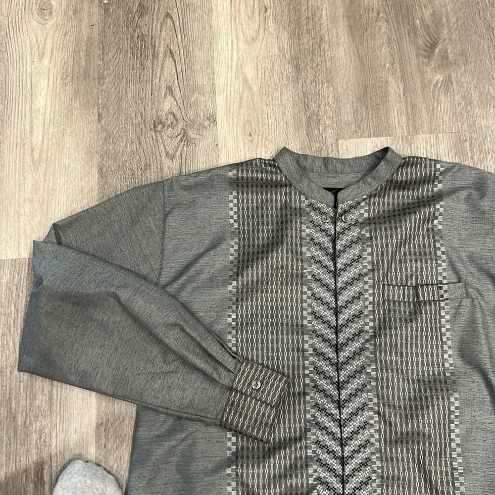 BastoH traditional Indonesian tailored-look shirt, EUC